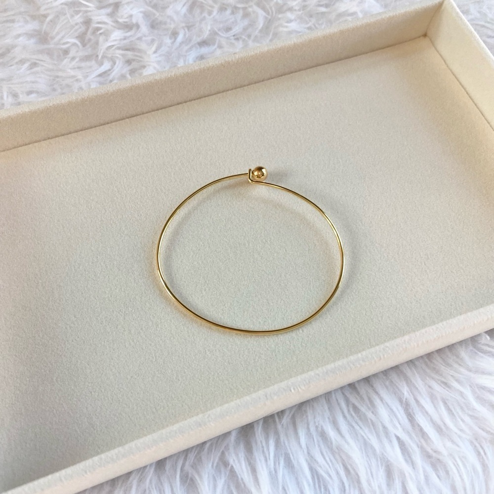 Gold Bangle - Picture 1 of 4